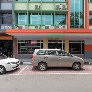 Capital O 89344 Labuan Avenue Hotel